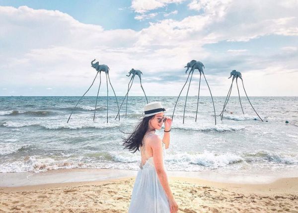 Sunset Sanato Beach Club là điểm check-in đẹp thần sầu tại Phú Quốc