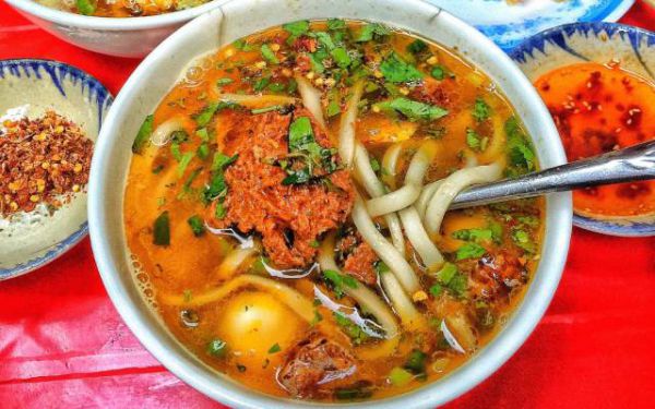 Du lịch Đà Nẵng tháng 8 đừng quên thưởng thức món bánh canh ngon tuyệt này