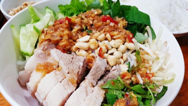 Bún mắm nêm nổi tiếng và ngon nhất Đà thành