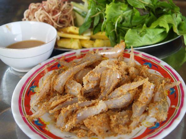 Du lịch Phú Quốc tháng 10 đừng quên thưởng thức món gỏi cá trích 