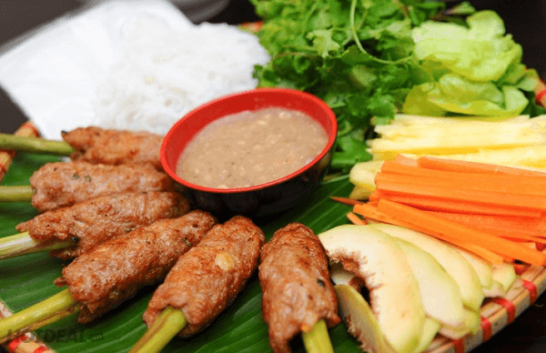 Nem lụi Đà Nẵng giòn, thơm nức mũi