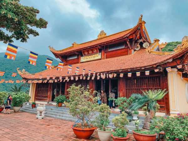 Tháng 1 tại Côn Đảo các hoạt động lễ chùa, đền diễn ra sôi nổi hơn