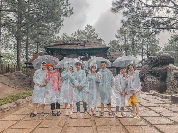 Chụp ảnh ngày mưa Đà Lạt