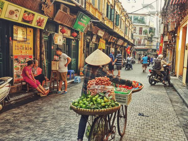 Khu phố cổ trầm mặc, cổ kính giữa lòng thành phố hiện đại