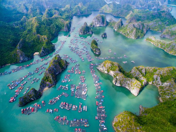 Quần đảo Cát Bà nhìn từ trên cao