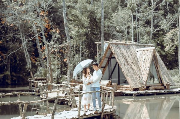 Secret Garden thu hút nhiều cặp đôi đến chụp hình cưới siêu xinh
