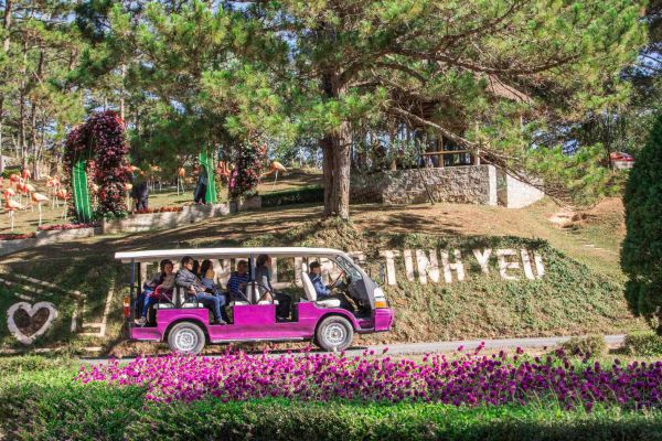 Thung lũng Tình Yêu điểm đến không thể bỏ qua tại Đà Lạt
