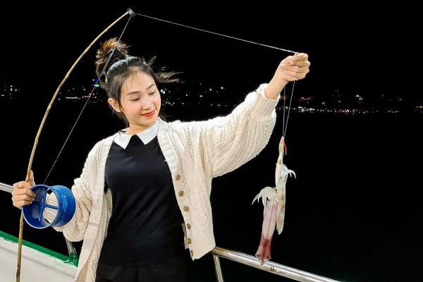 Câu cá/câu mực đêm ở Bãi Sao (Ảnh: sưu tầm)