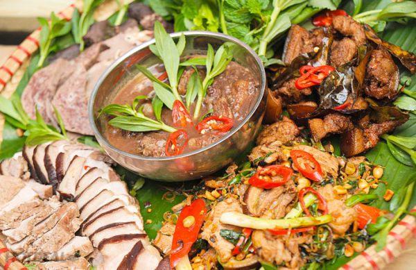 Heo mẹt Ninh Bình