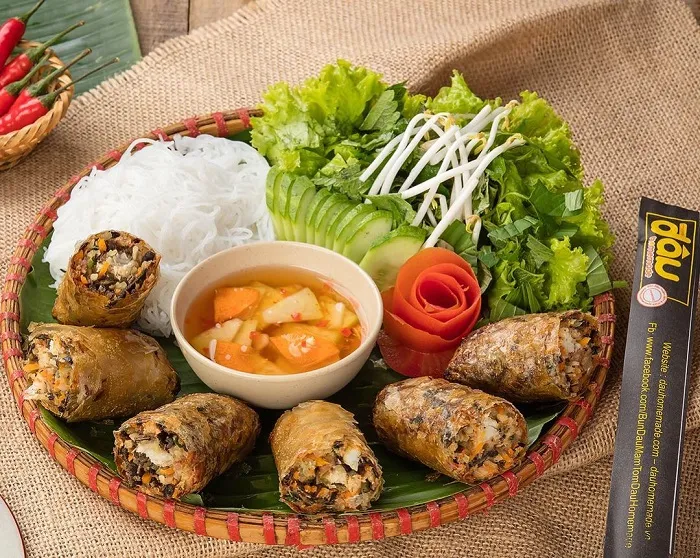 Món đặc sản nem cua bể được lưu truyền từ xa xưa