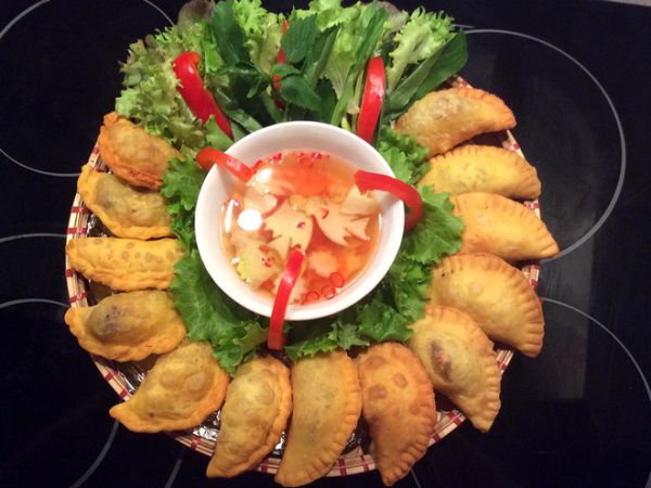 Bánh gối hay bánh xếp ở Nam Bộ