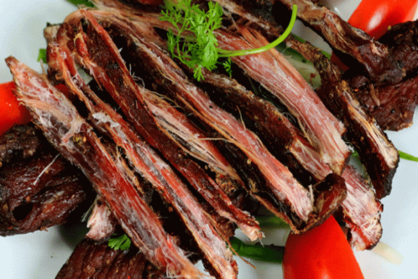 Thịt trâu gác bếp - đặc sản Hà Giang