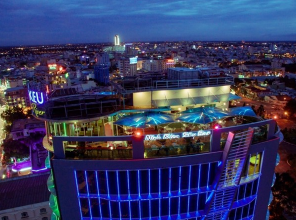 Ninh Kiều Sky bar
