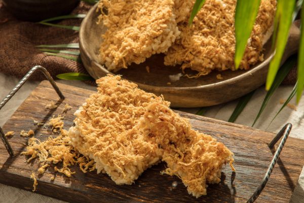 Đến cố đô Hoa Lư đừng quên thưởng thức cơm cháy