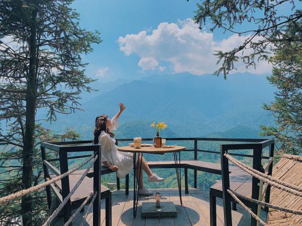 View nhìn từ Cóong Cafe Sapa. (Ảnh: ST)