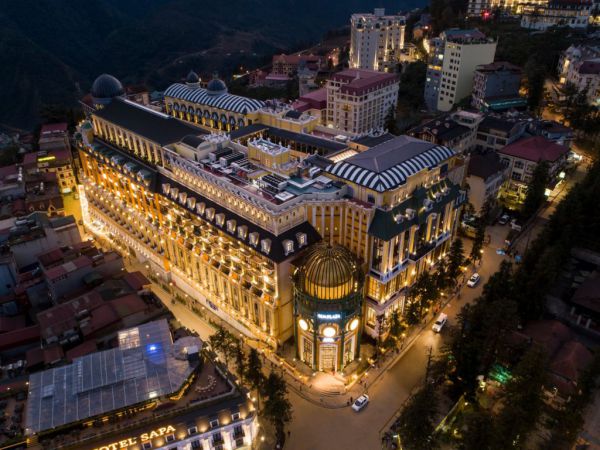 Khách sạn Mgallery Sapa nhìn từ trên cao