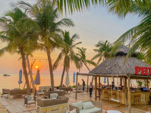Vẻ đẹp dịu dàng, thơ mộng đến nao lòng của hoàng hôn tại Shri Beach Club