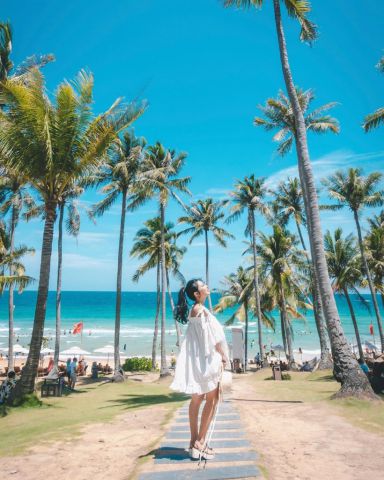 Đến Hòn Thơm bạn sẽ hoàn toàn mê mẩn trước khung cảnh đẹp tựa thiên đường