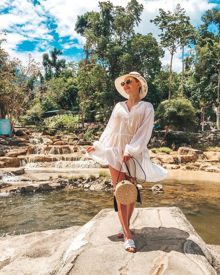 Góc sống ảo thần thánh tại thác Yang Bay Nha Trang