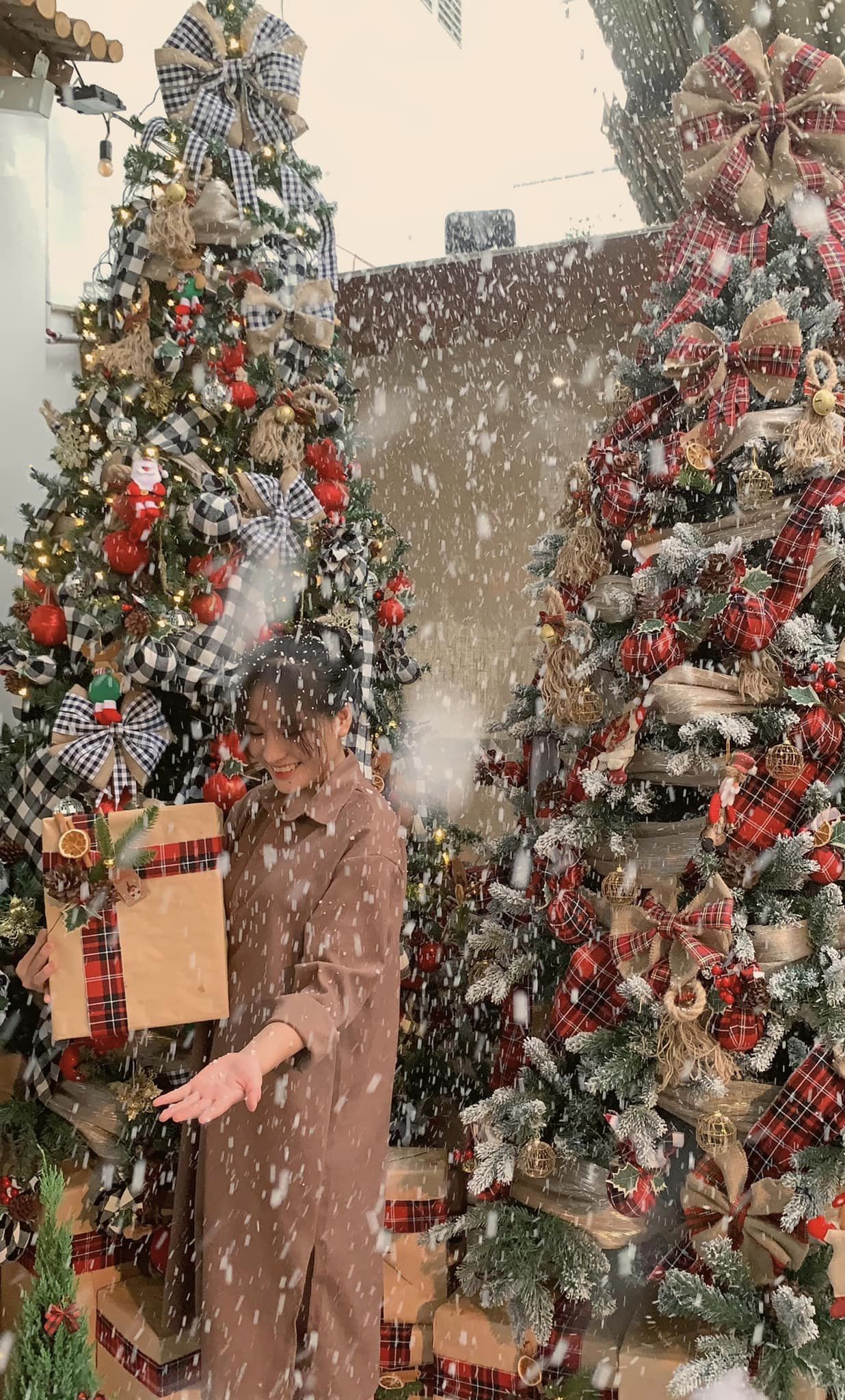 quán cà phê trang trí Noel đẹp nhất ở Sài Gòn