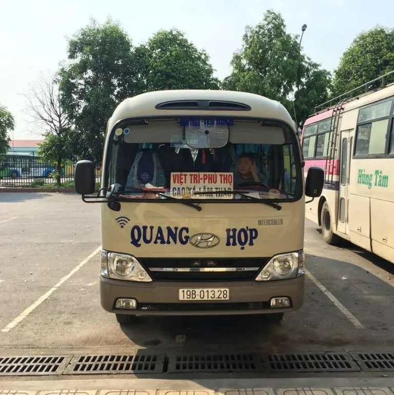 Di chuyển từ Hà Nội tới Phú Thọ bằng xe khách