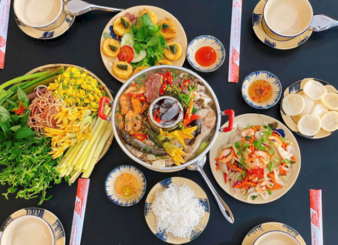 Lẩu mắm - món ăn hấp dẫn khi đi du lịch Bến Tre