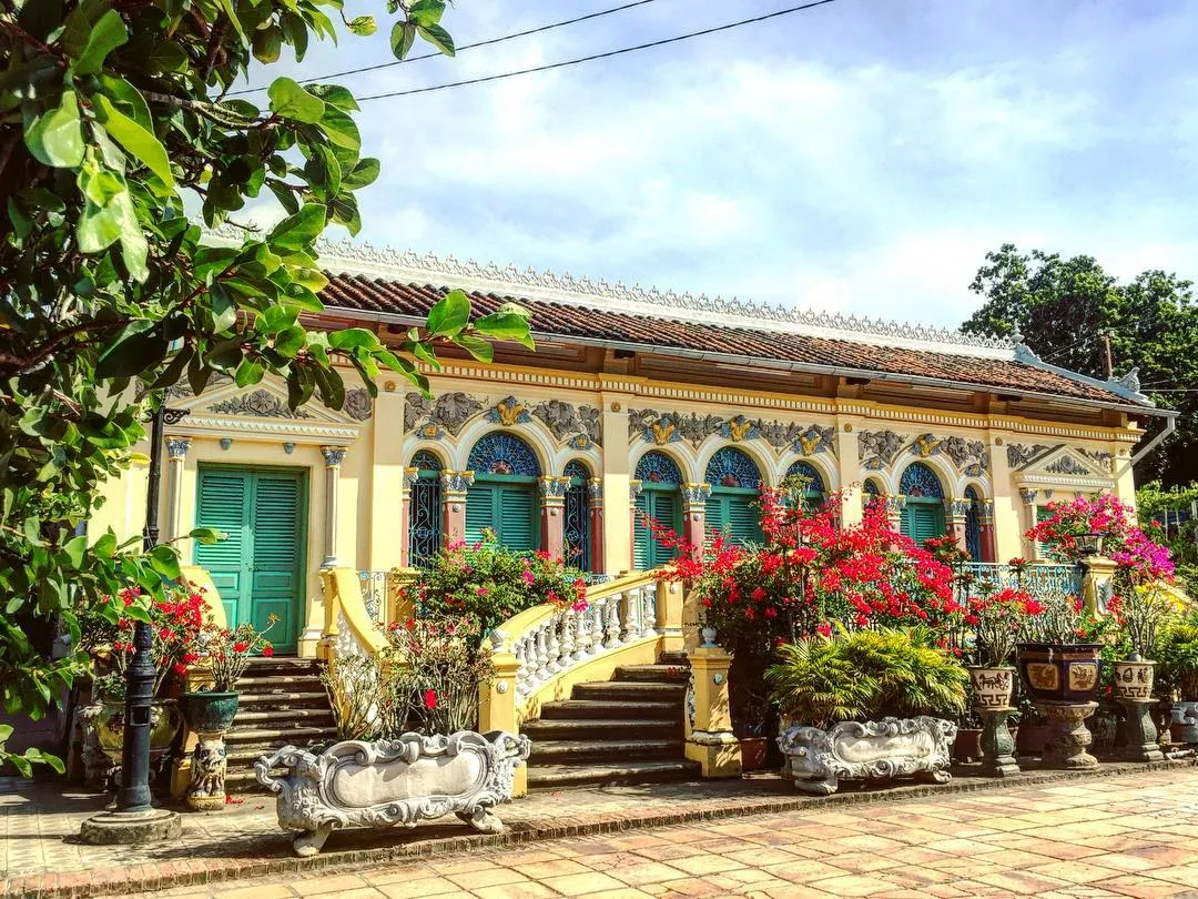 Nhà cổ Bình Thủy - Điểm tham quan nổi tiếng ở Cần Thơ