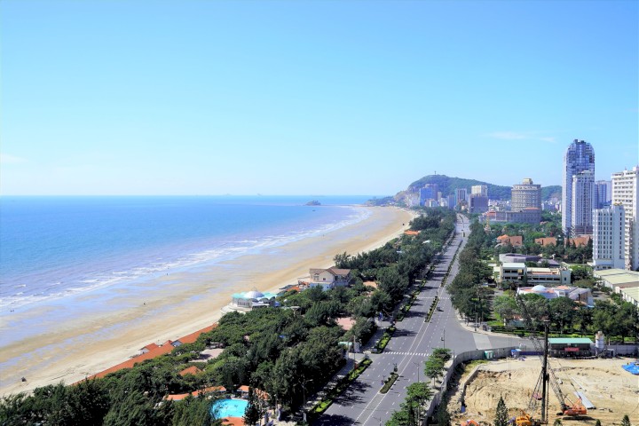 Bãi Sau - Bãi tắm quen thuộc của du khách đến Vũng Tàu.