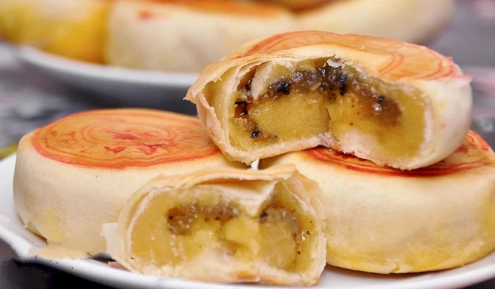 Bánh pía Sóc Trăng