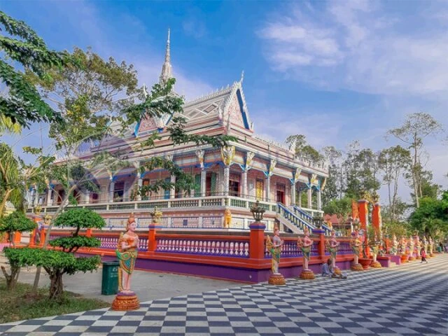 Du lịch Sóc Trăng luôn có một sức thu hút lớn đối với du khách