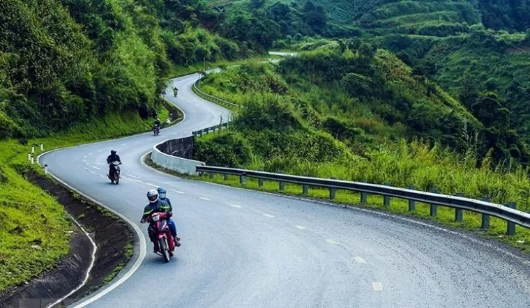 Phượt Quảng Ninh bằng xe máy