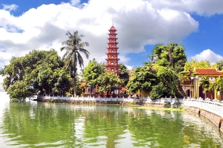 chua tran quoc ha noi