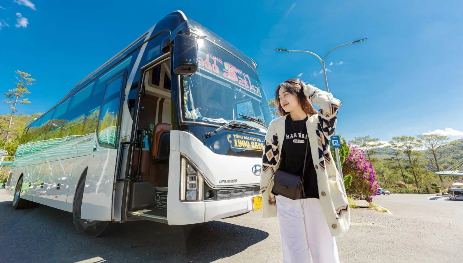 Xe khách là phương tiện di chuyển từ Quy Nhơn đi Sài Gòn nhanh chóng, tiện lợi nhất