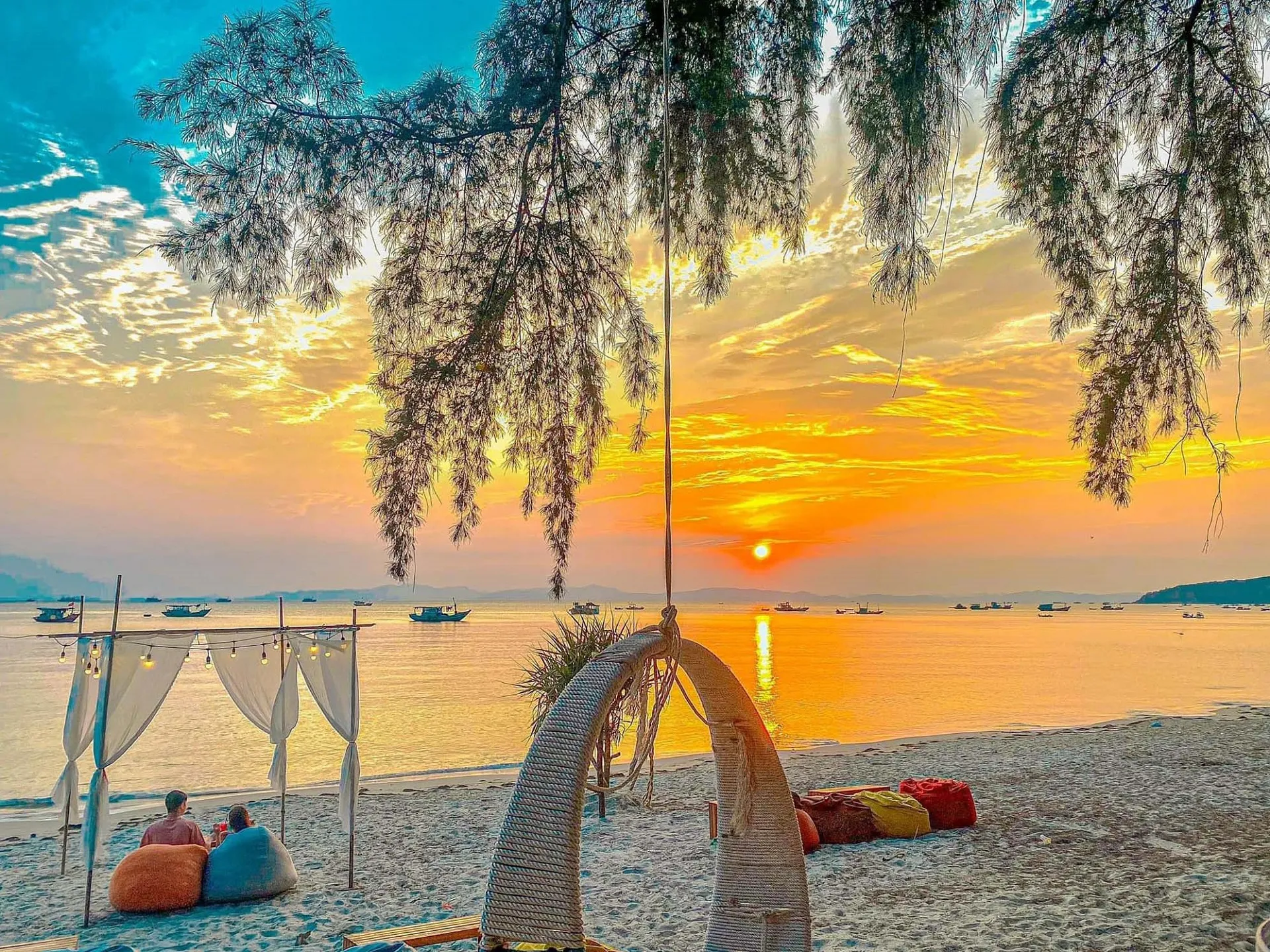 Hoàng hôn trên biển Cô Tô