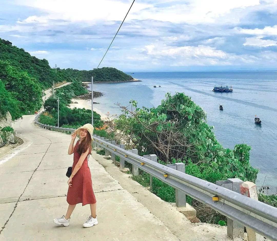 Du lịch Đà Nẵng bằng xe máy bạn sẽ được trải nghiệm những cung đường tuyệt đẹp