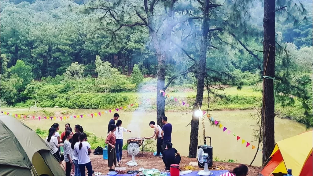 Cắm trại núi Hàm Lợn