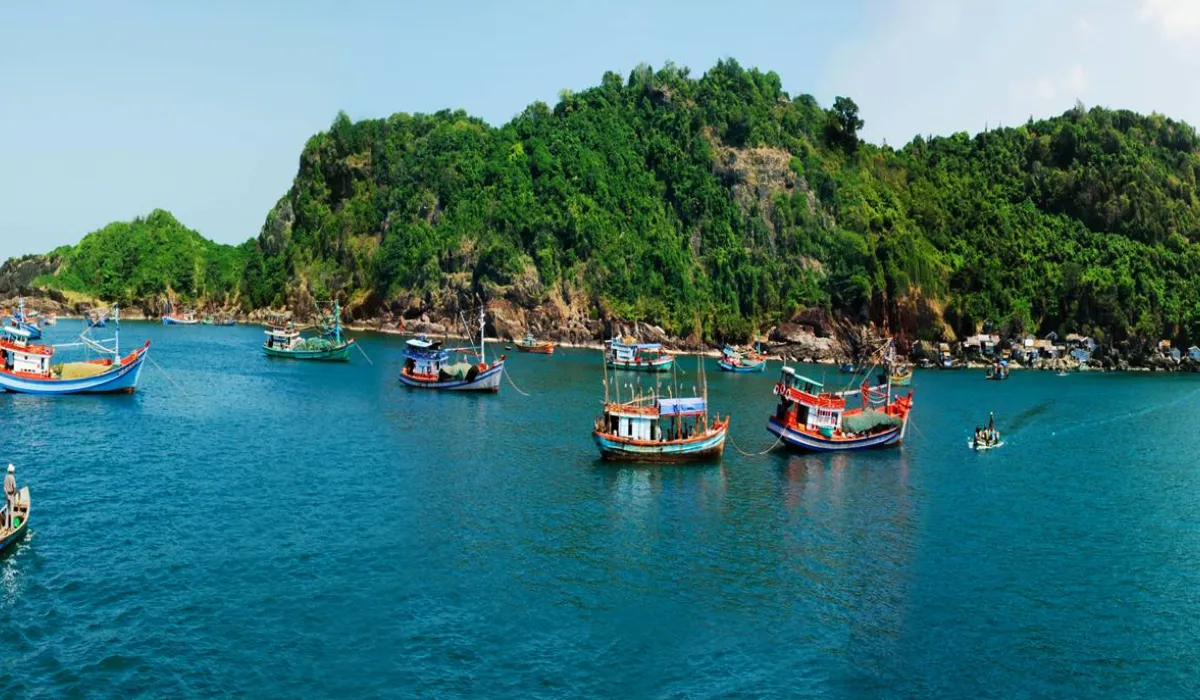 Khám phá vẻ đẹp hoang sơ của đảo Hòn Khoai