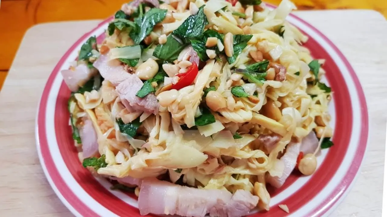 Độc đáo món măng núi trộn thơm ngon, lạ miệng