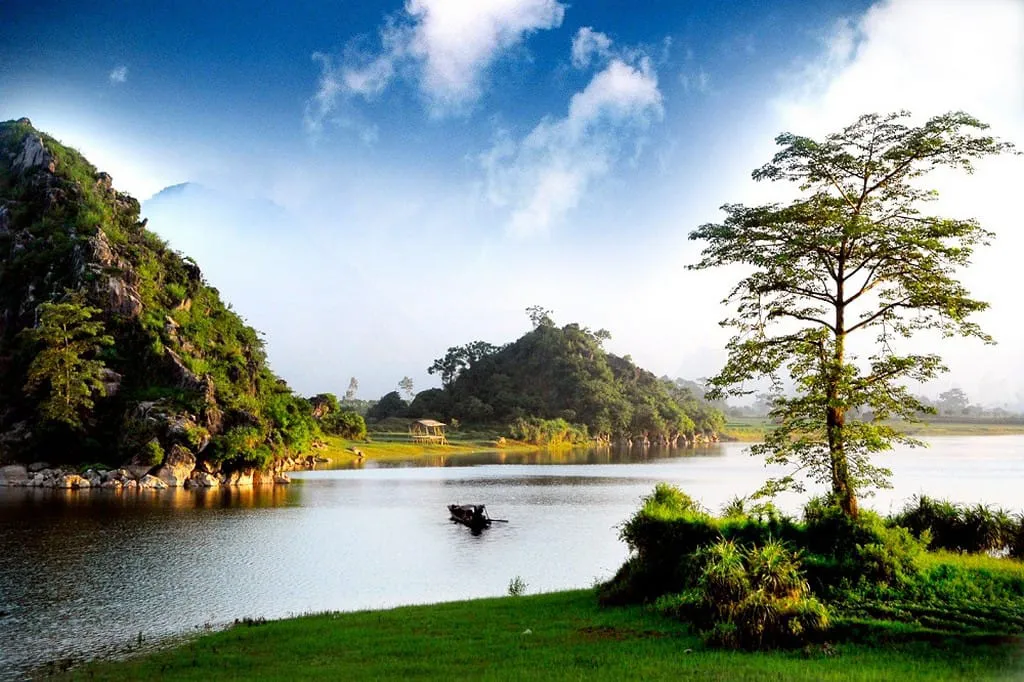 Thiên nhiên hoang sơ tại Bát Cảnh Sơn