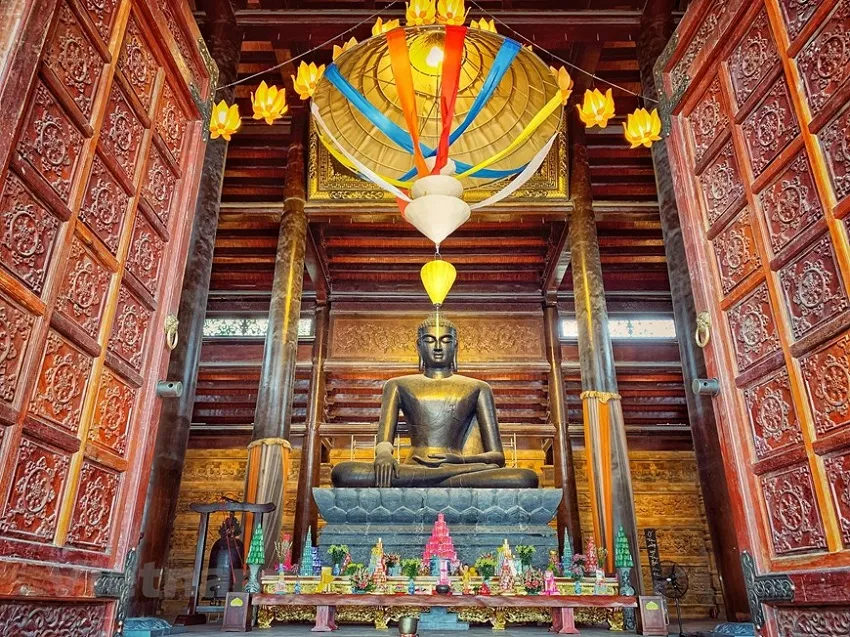 Điện Pháp Chủ Chùa Tam Chúc