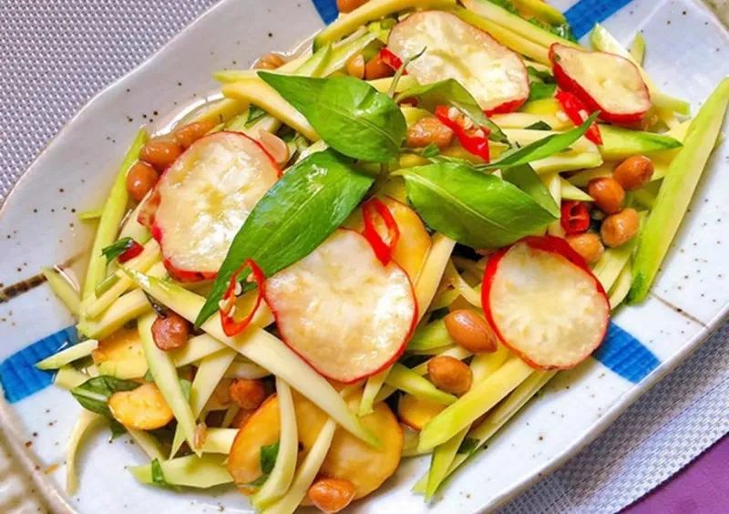 Đặc sản gỏi trái điều Bình Phước