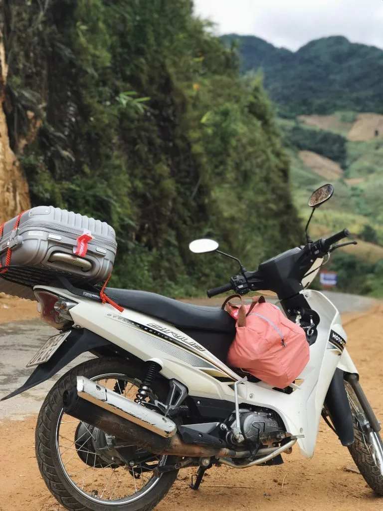 “Phượt” Hà Nội Cao Bằng bằng xe máy là hình thức được nhiều bạn trẻ lựa chọn