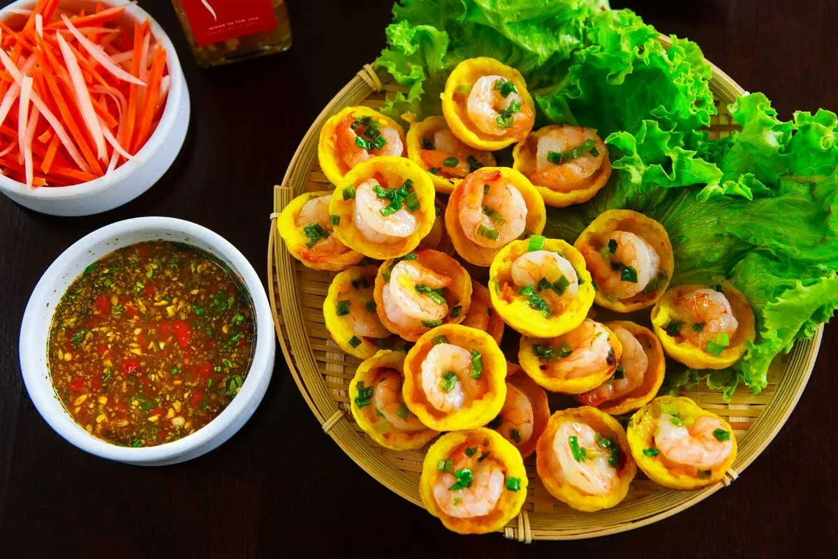 Bánh Khọt món ăn được nhiều du khách yêu thích tại Bình Dương