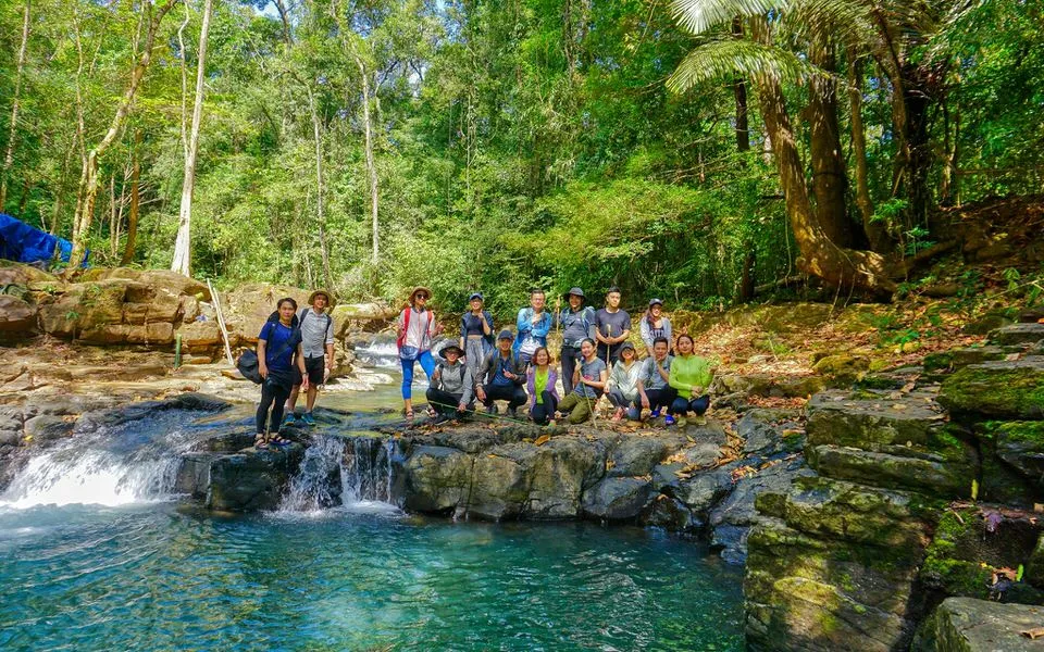 Du khách trekking vườn quốc gia Bù Gia Mập