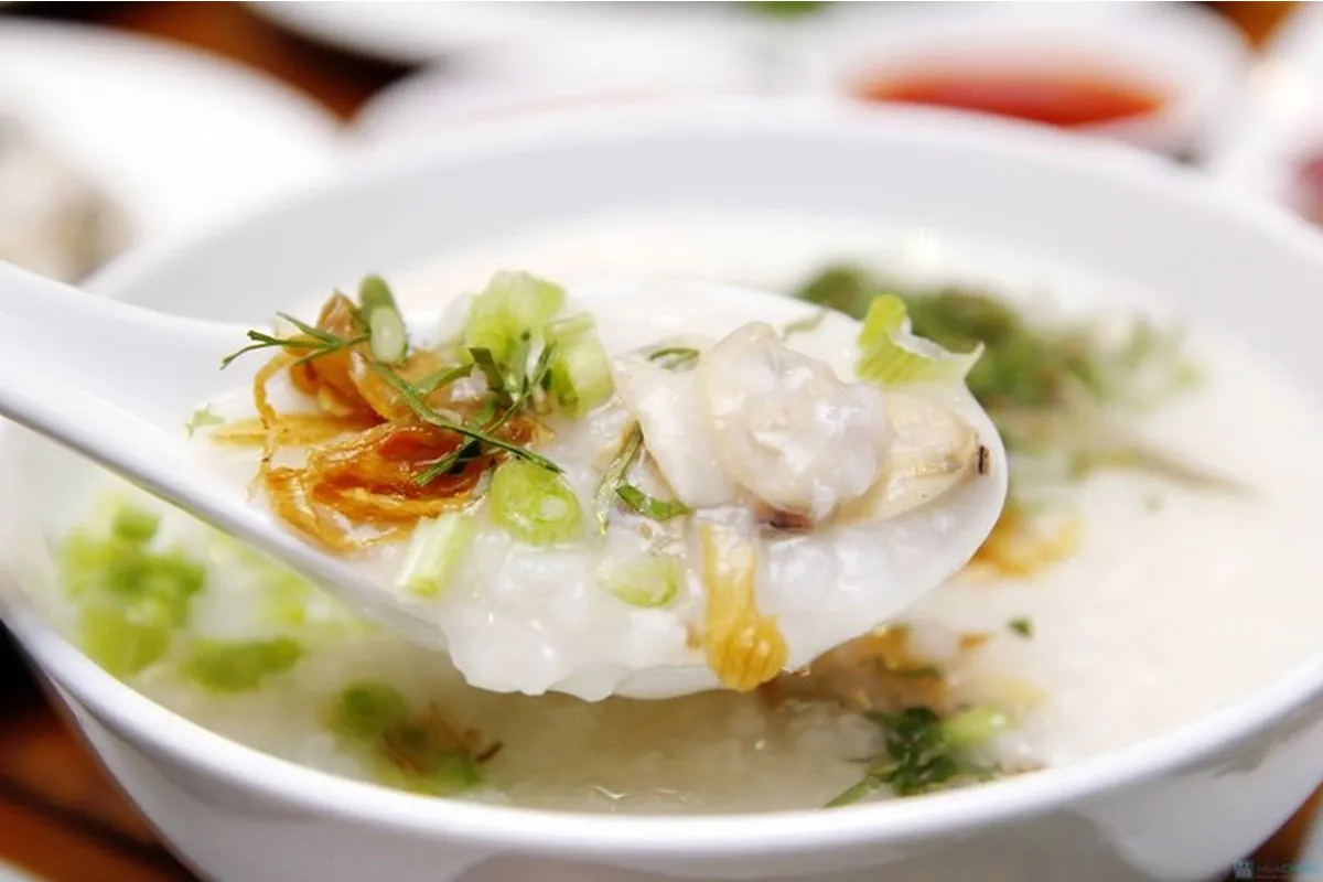 Du lịch Hạ Long đừng bỏ qua món cháo hà