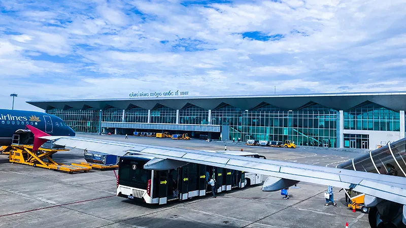 Đặt vé máy bay Sài Gòn Vinh bạn sẽ hạ cánh tại sân bay Vinh (Nghệ An)