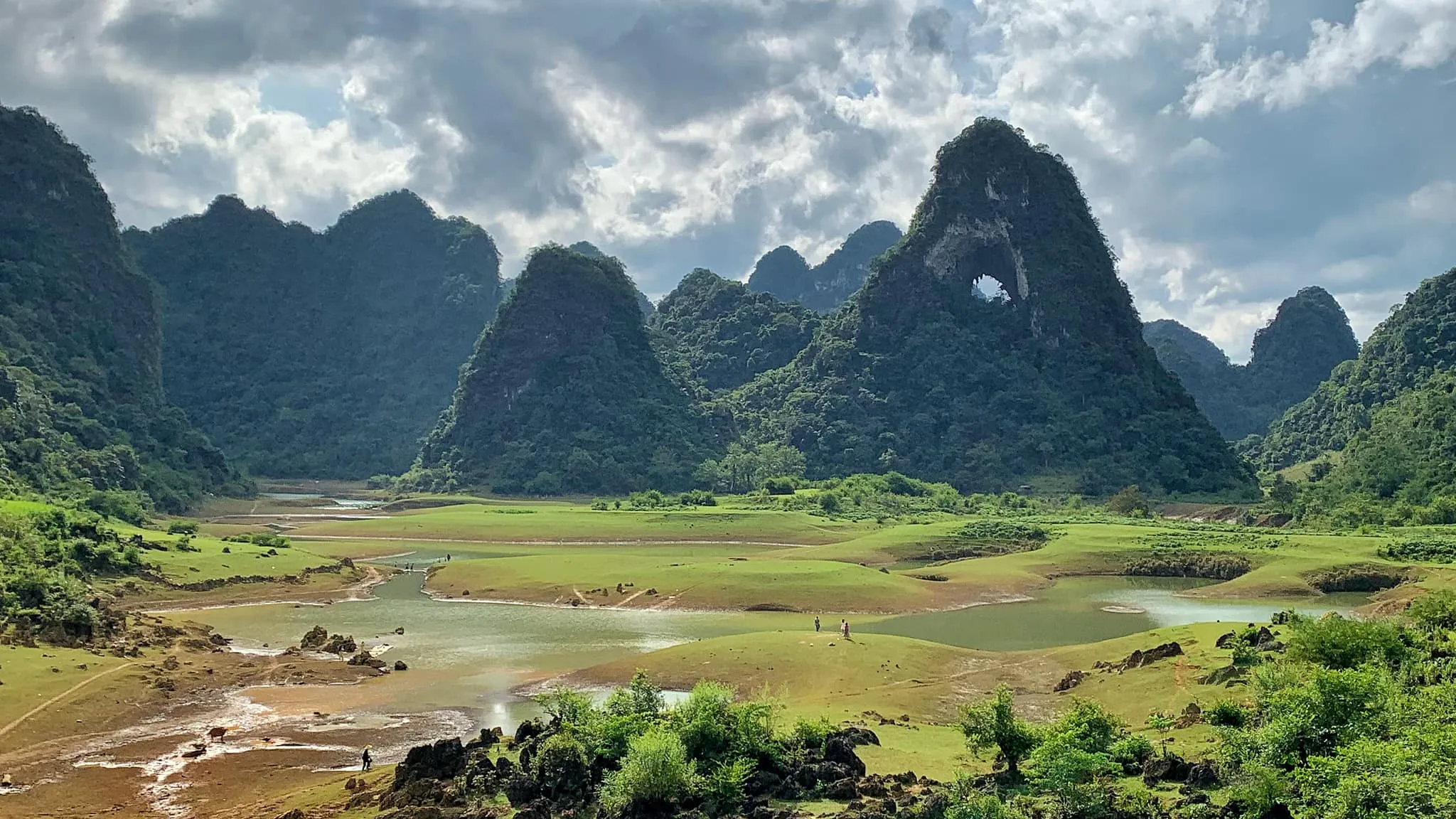Vé máy bay Sài Gòn Cao Bằng cập nhật hôm nay