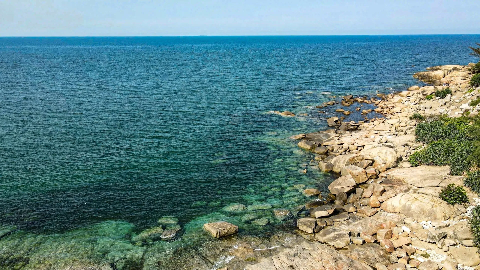 Bờ biển xanh Hà Tĩnh