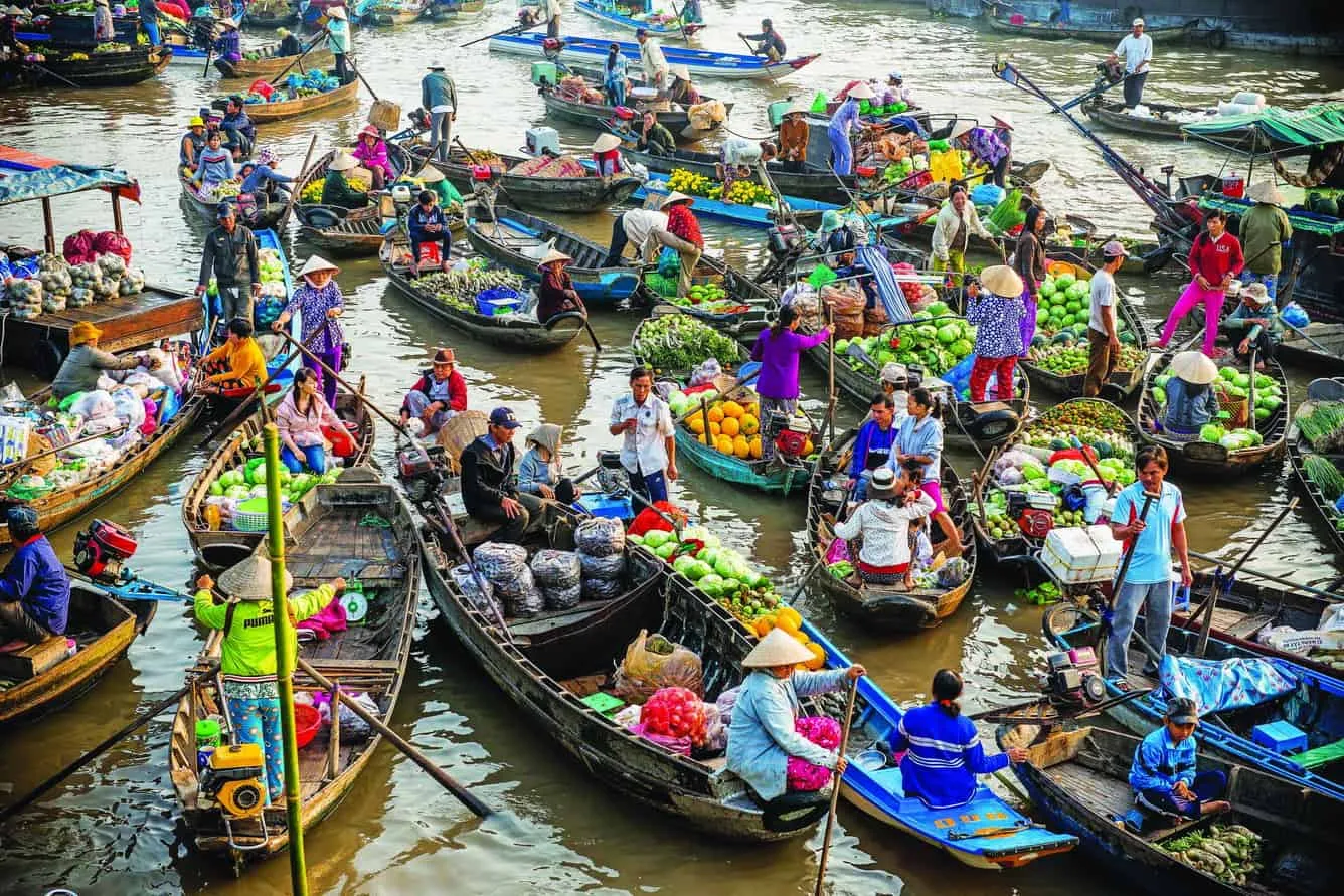 Chợ nổi Cần Thơ trở nên tấp nập hơn vào những ngày Tết
