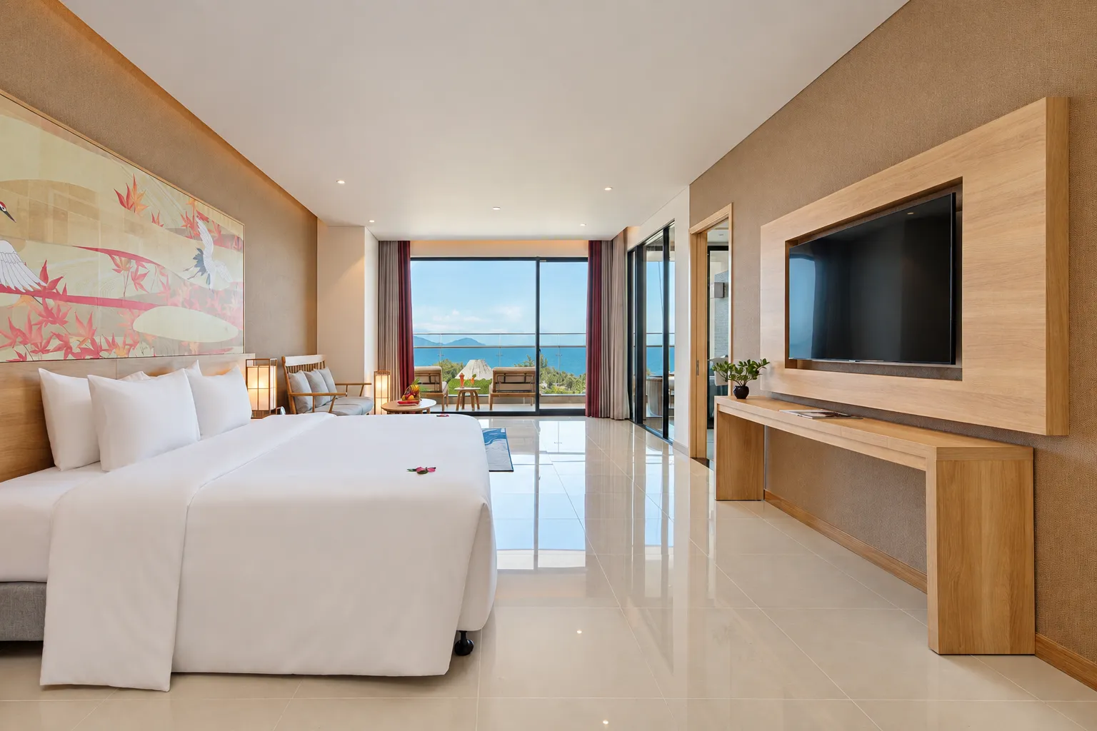 Phòng nghỉ hướng biển tại Da Nang Mikazuki Japanese Resorts & Spa